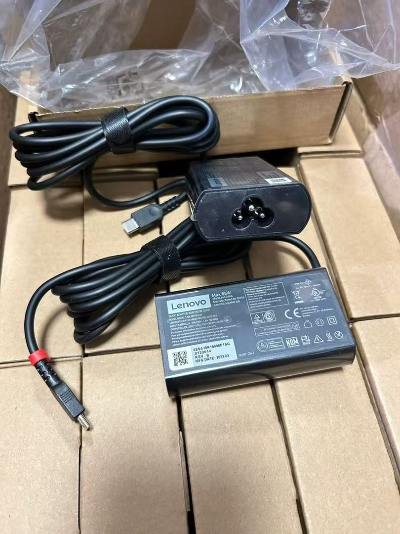 Laptop chargers Image 1