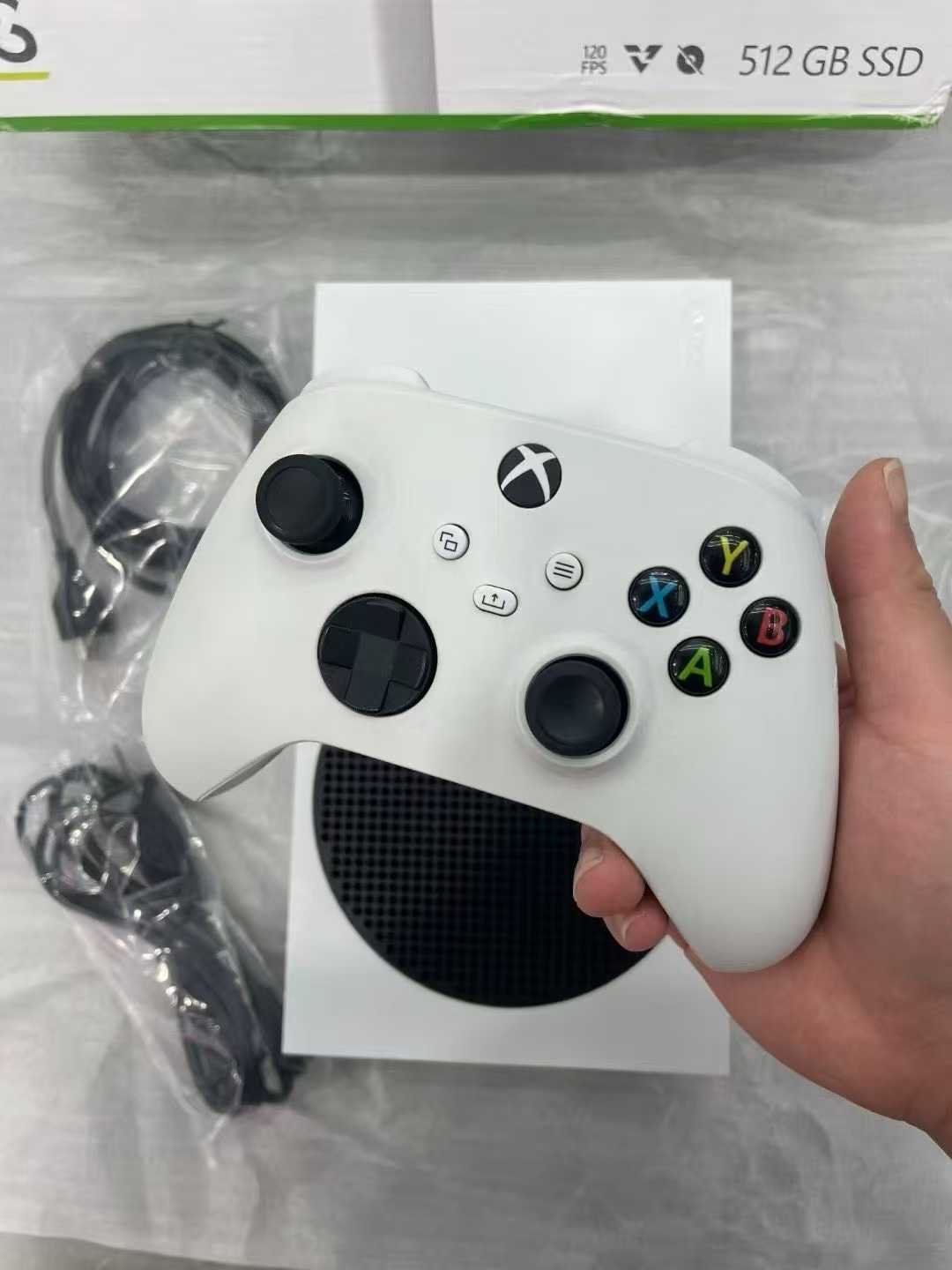 XBOX Series S Image 2