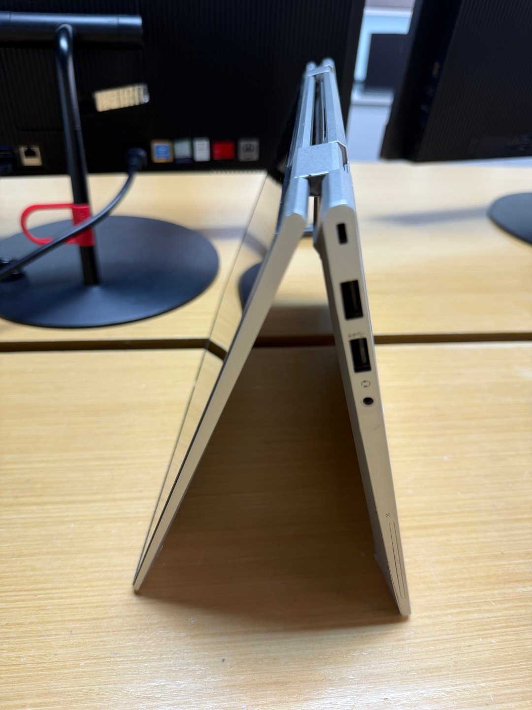 HP Touchscreen convertible Image 4