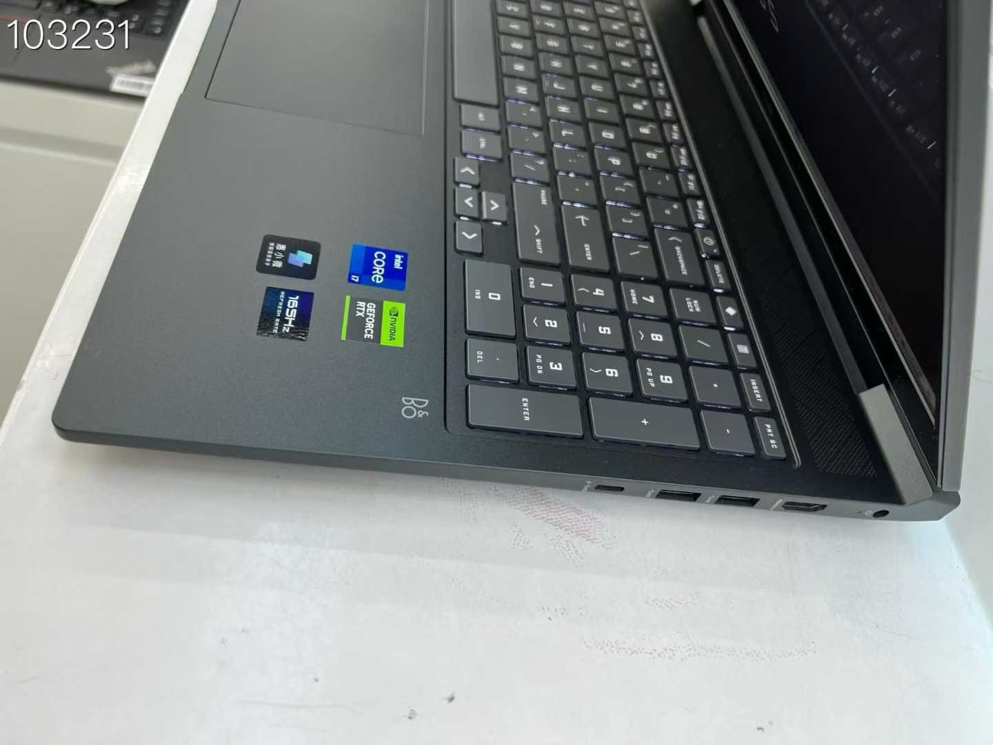 2023-2024  HP VICTUS Image 2