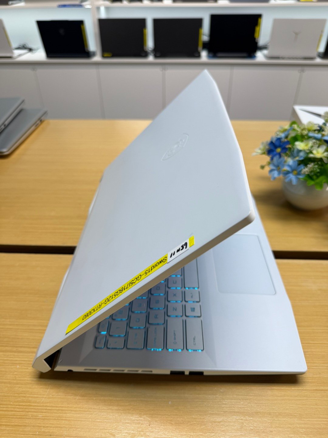MSI Sword 15 Image 4