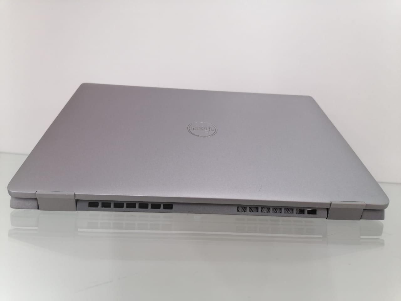 Dell Latitude Image 2