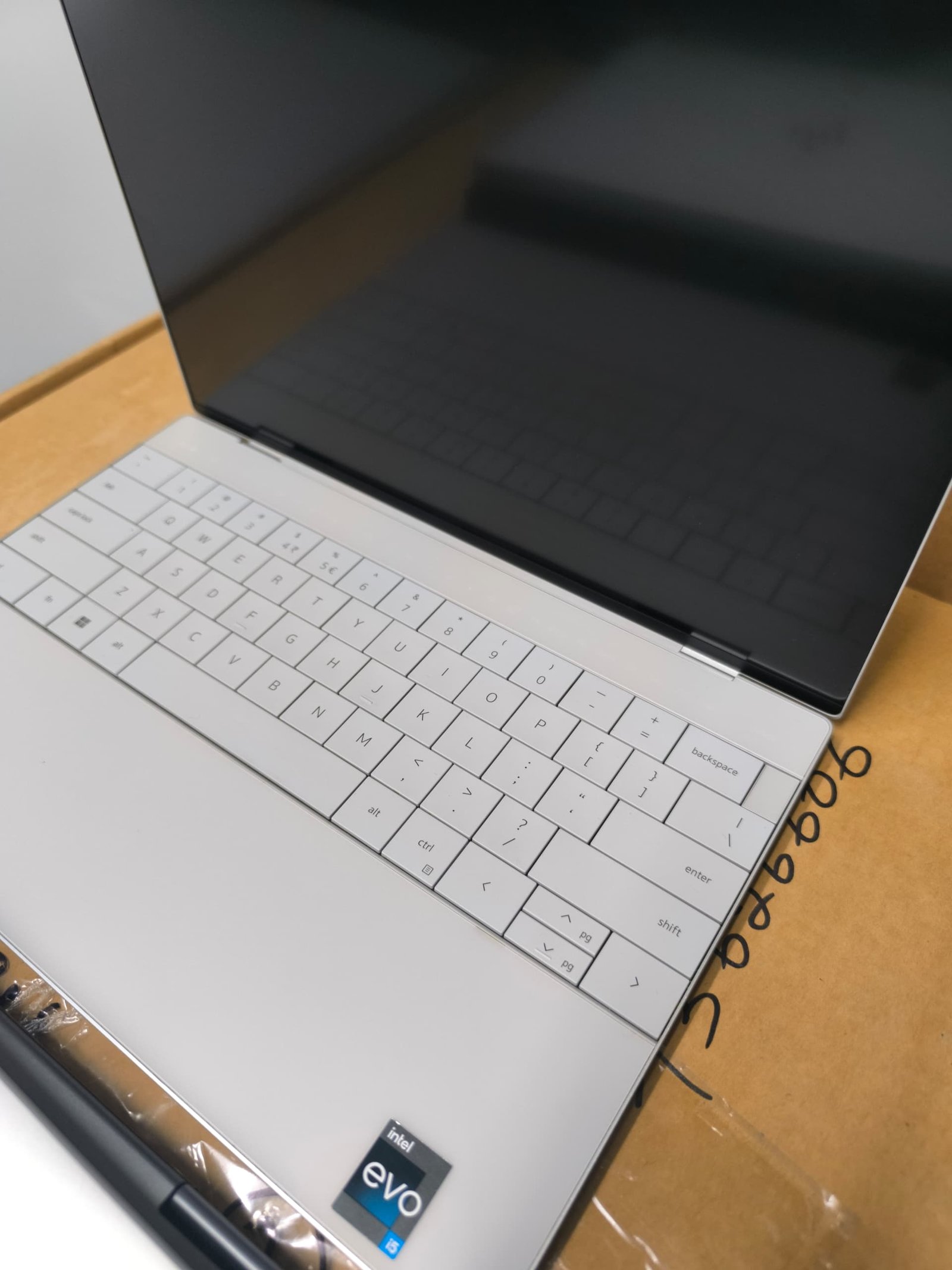 dell xps 13 Plus Image 2