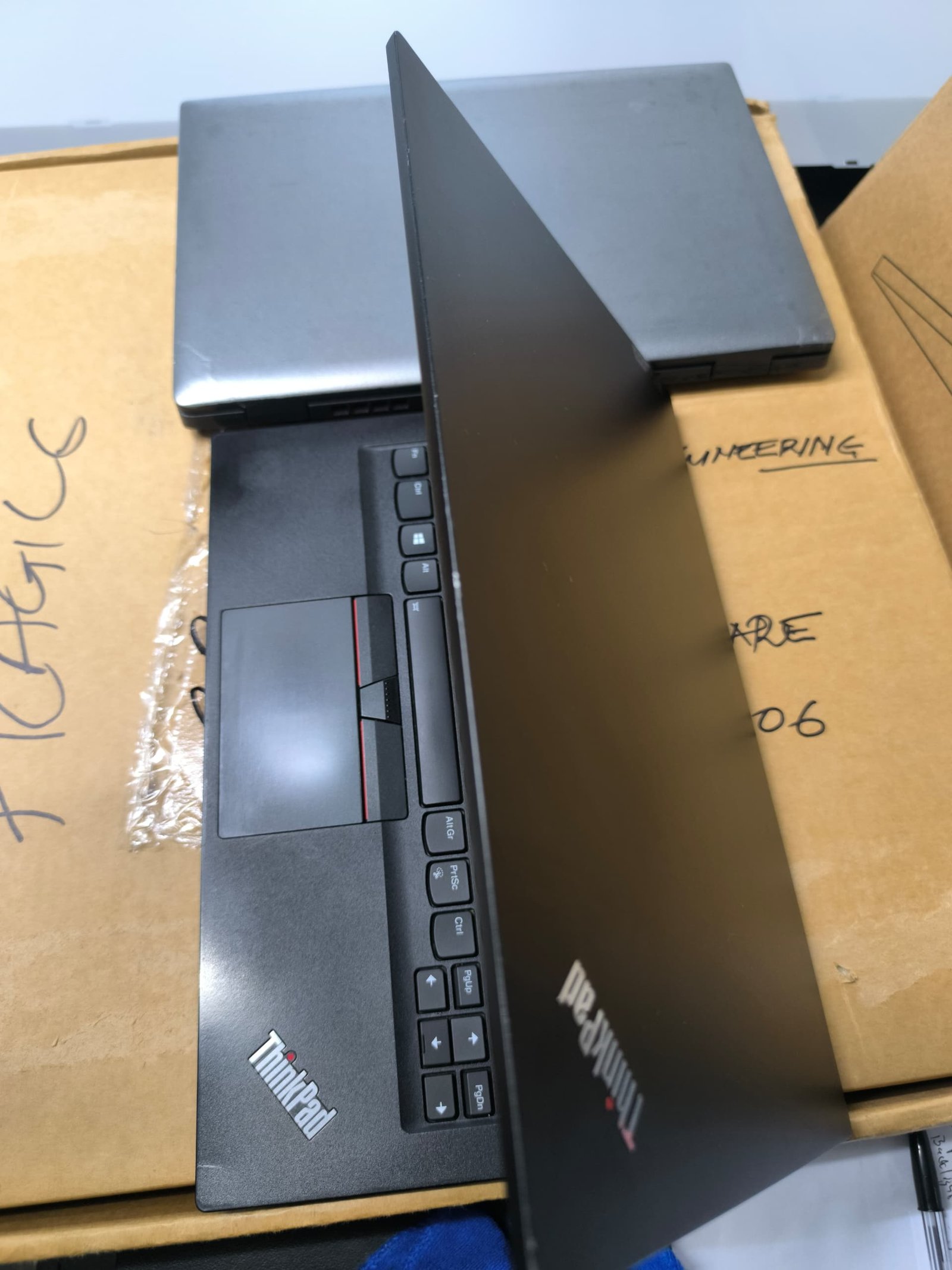 ThinkPad E14 14-inch i7-1165G7 Image 2