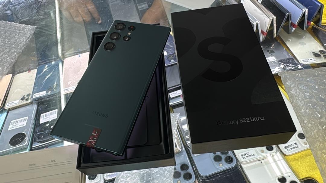 S22 ultra Image 1